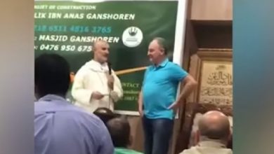 سبحان الله..نصراني يتصدق كل شهر رمضان على مسجد ببروكسيل البلجيكية (فيديو) 5