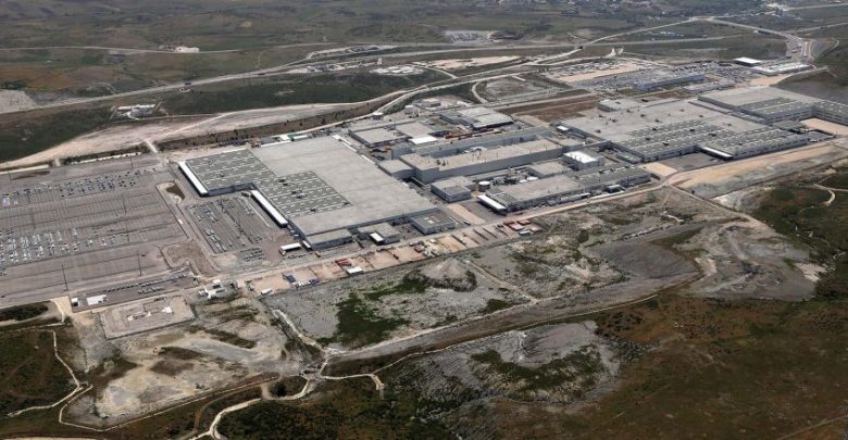 مصنع رونو بطنجة يتخطى حاجز 300 ألف سيارة خلال سنة 2019 1