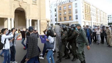 سلطات الرباط تمنع وقفة احتجاجية ضد إجبارية التلقيح أمام البرلمان 2