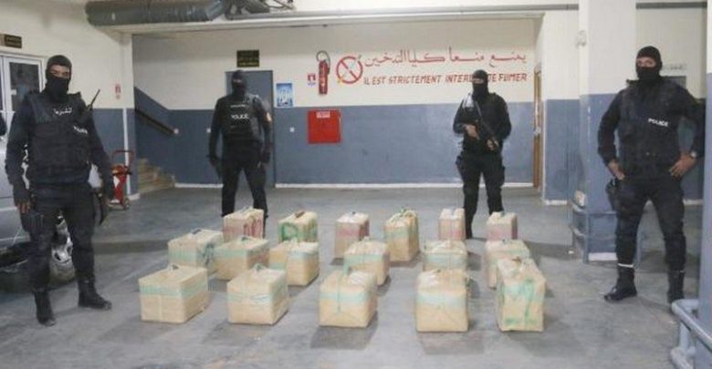 الأمن يفكك شبكة للتهريب الدولي للمخدرات ويحجز أزيد من نصف طن من "الحشيش" 3