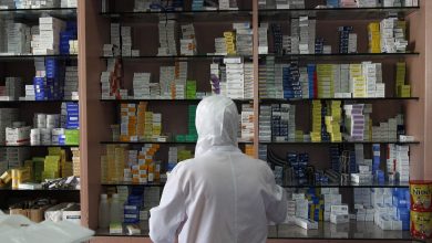 الصيادلة ينتقدون تصريحات وزير الصحة بشأن انقطاع أدوية "كورونا" من الصيدليات 5
